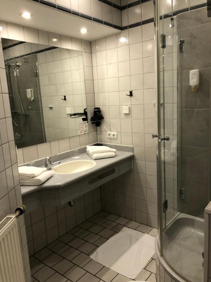 Hotel Restaurant Zum Neuling Μπόχουμ Εξωτερικό φωτογραφία
