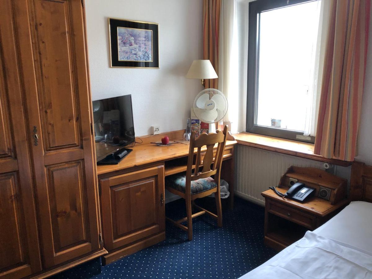 Hotel Restaurant Zum Neuling Μπόχουμ Εξωτερικό φωτογραφία